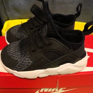 Toddler Nike Hurrache Run